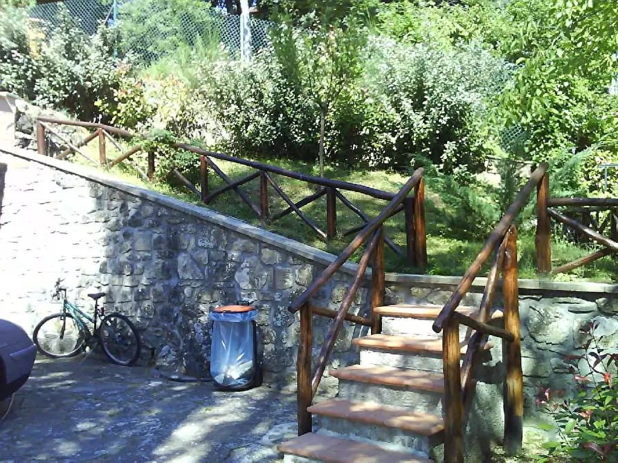 Immagine 21 di Villa in vendita  a Capolona