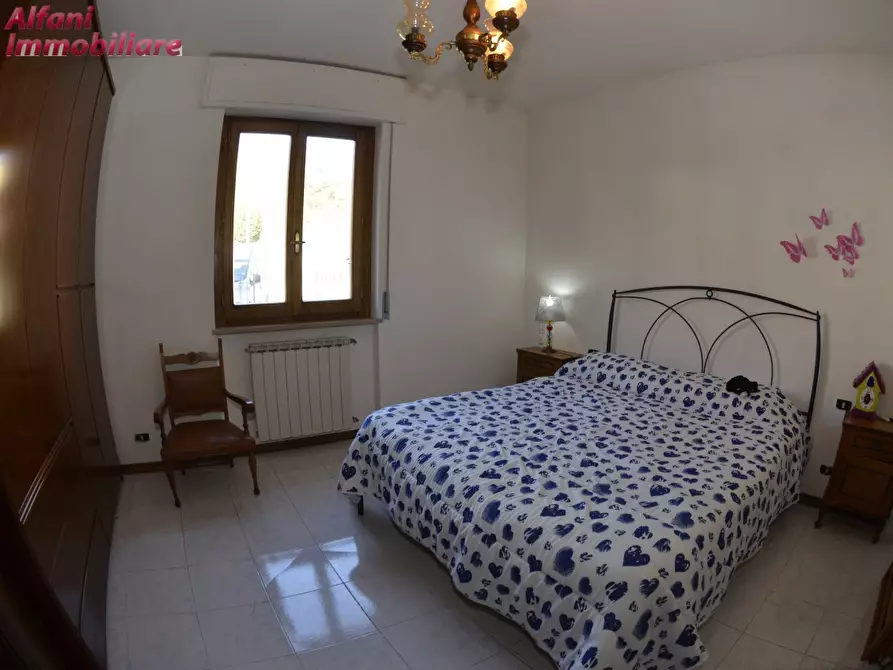 Immagine 37 di Villa in vendita  in Via L. Einaudi 1 a Capolona