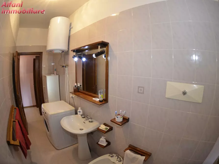 Immagine 46 di Villa in vendita  in Via L. Einaudi 1 a Capolona