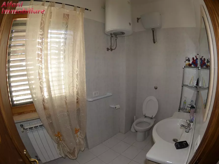 Immagine 62 di Villa in vendita  in Via L. Einaudi 1 a Capolona