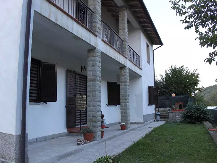 Immagine 74 di Villa in vendita  in Via L. Einaudi 1 a Capolona