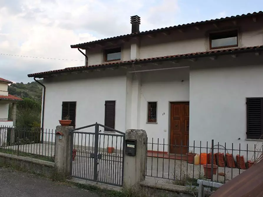 Immagine 82 di Villa in vendita  in Via L. Einaudi 1 a Capolona