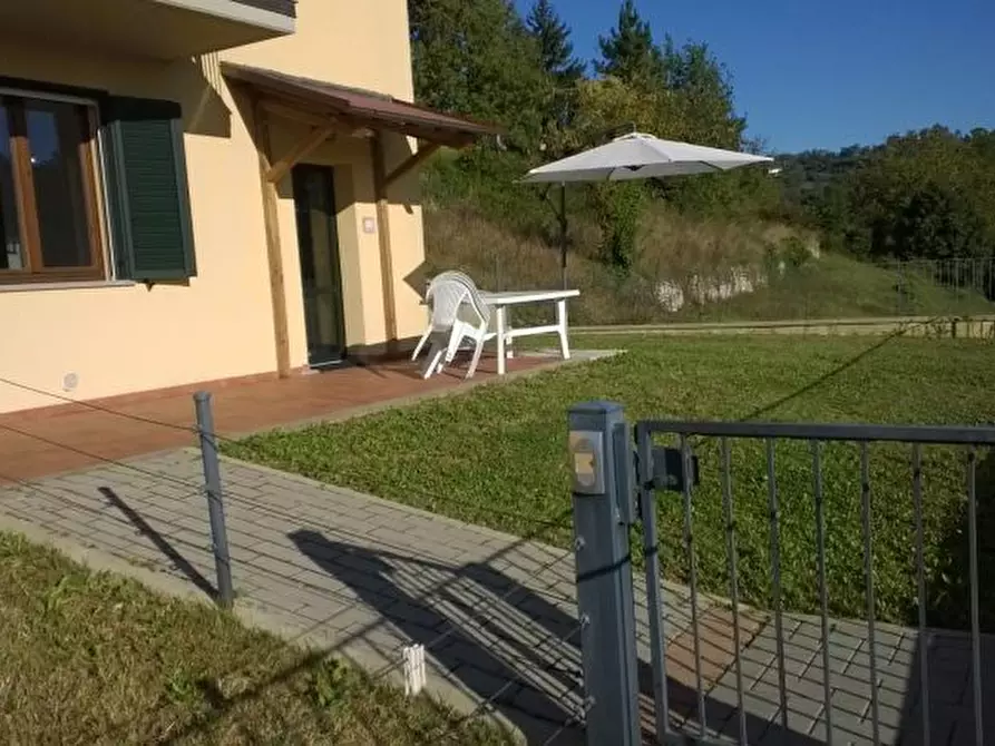 Immagine 2 di Appartamento in vendita  in via donacato a Castel San Niccolò