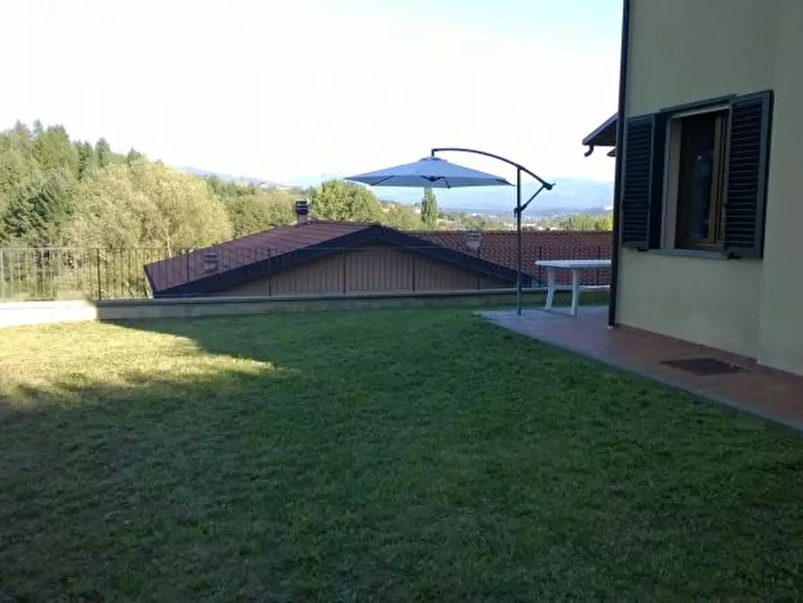 Immagine 5 di Appartamento in vendita  in via donacato a Castel San Niccolò