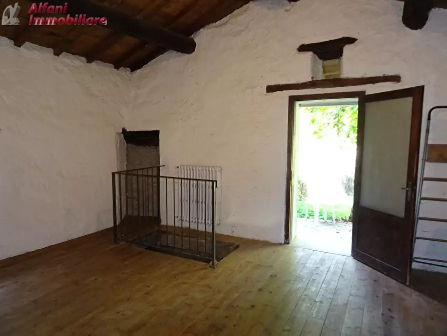 Immagine 22 di Casa indipendente in vendita  in PIAN DEI CORTINI 217 a Bibbiena