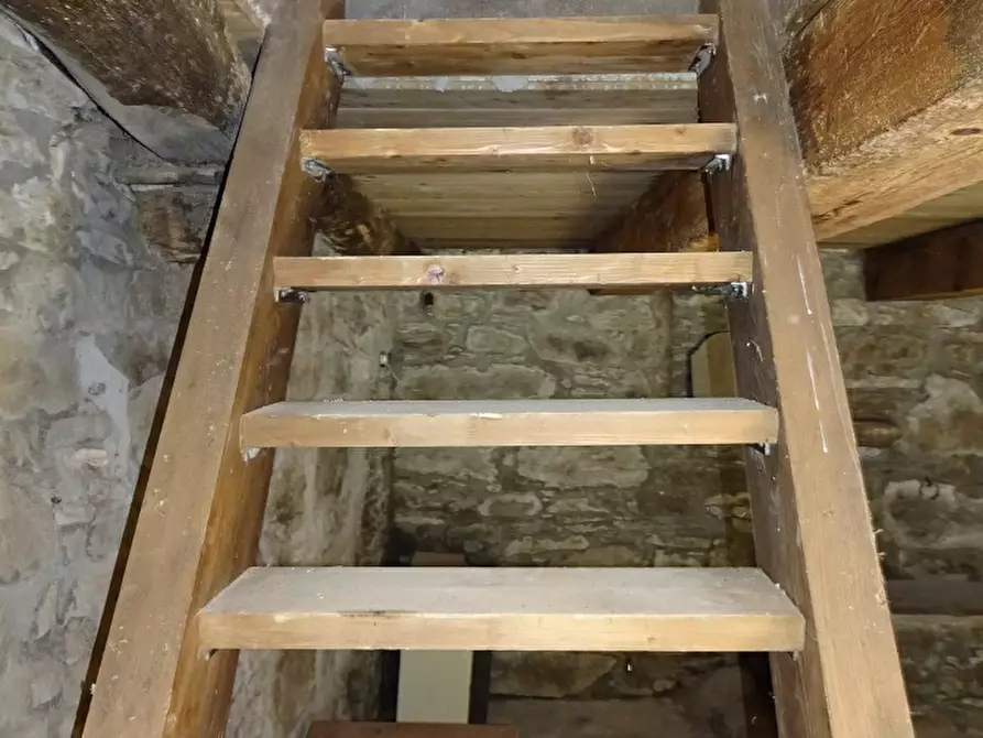 Immagine 24 di Casa indipendente in vendita  in PIAN DEI CORTINI 217 a Bibbiena