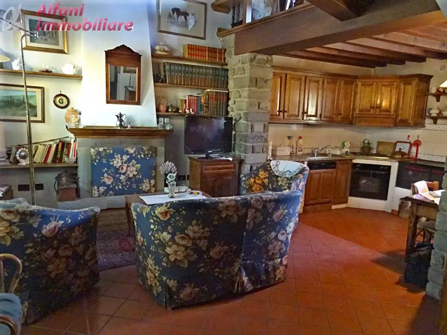 Immagine 6 di Appartamento in vendita  in Piazza Paolo Uccello 22 a Pratovecchio Stia