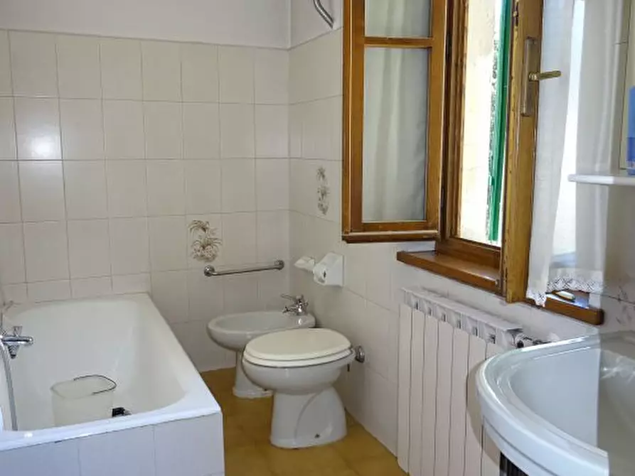 Immagine 18 di Appartamento in vendita  in Piazza Paolo Uccello 22 a Pratovecchio Stia