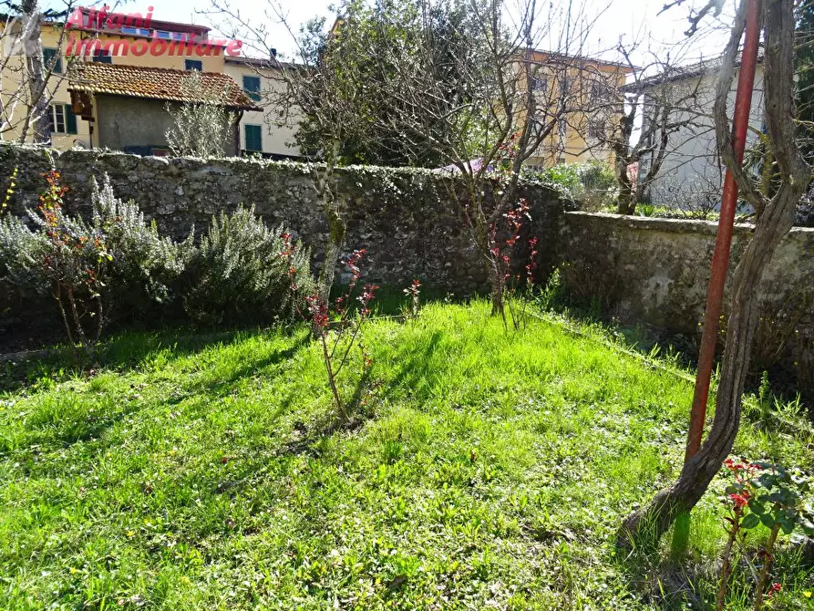 Immagine 32 di Appartamento in vendita  in Piazza Paolo Uccello 22 a Pratovecchio Stia