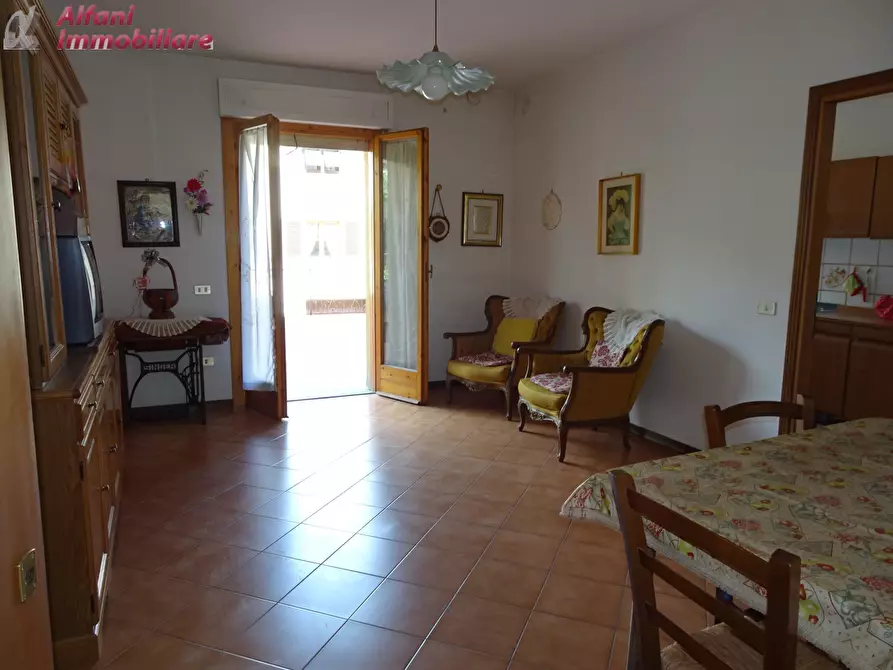 Immagine 4 di Appartamento in vendita  a Castel San Niccolò