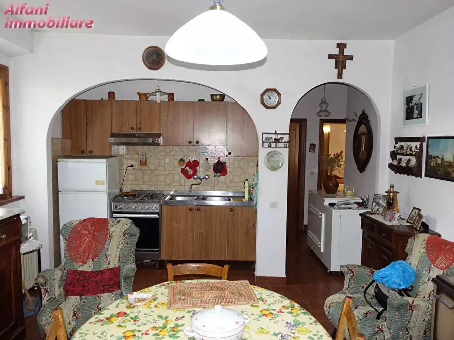 Immagine 2 di Appartamento in vendita  a Castel San Niccolò