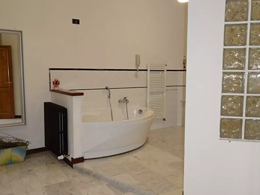 Immagine 28 di Villa in vendita  a Bibbiena