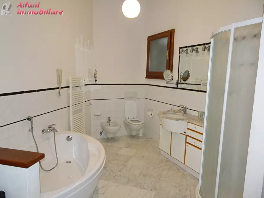 Immagine 30 di Villa in vendita  a Bibbiena