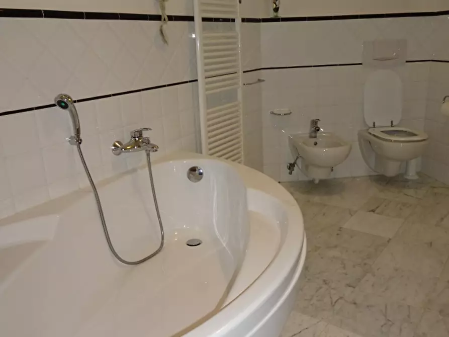 Immagine 31 di Villa in vendita  a Bibbiena