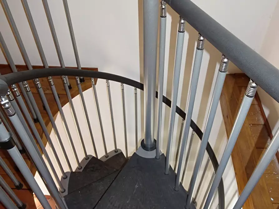 Immagine 15 di Appartamento in vendita  a Castel San Niccolò