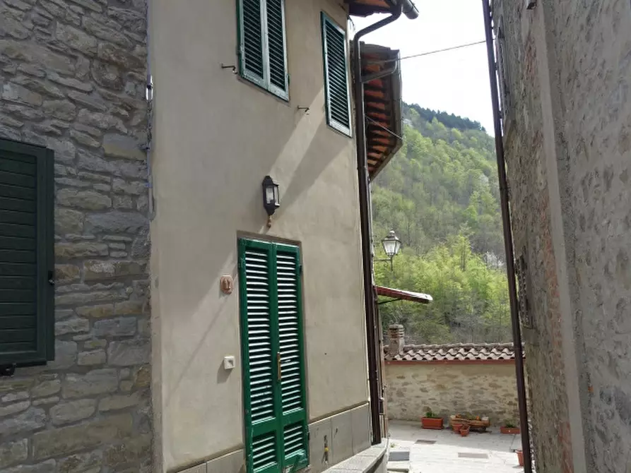 Immagine 2 di Casa semindipendente in vendita  in Via Casina 12 a Poppi