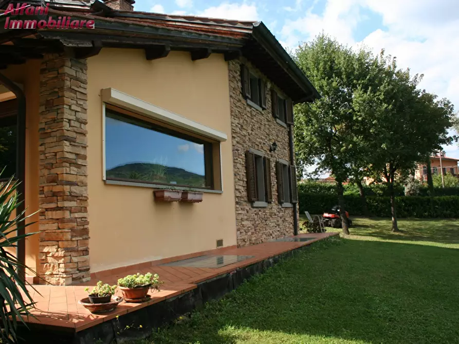 Immagine 32 di Villa in vendita  a Bibbiena