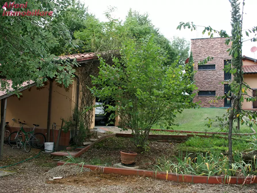 Immagine 41 di Villa in vendita  a Bibbiena