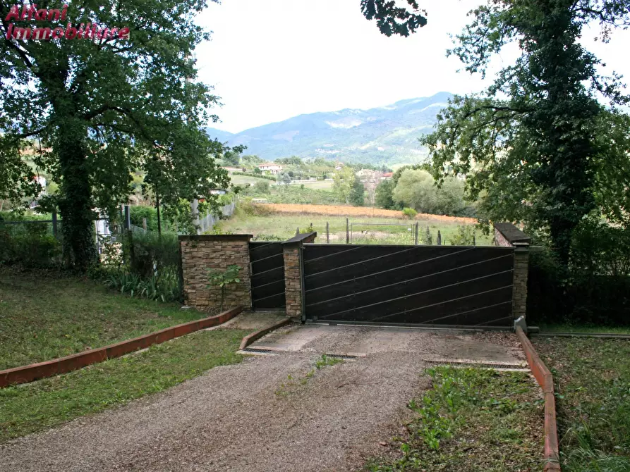 Immagine 43 di Villa in vendita  a Bibbiena