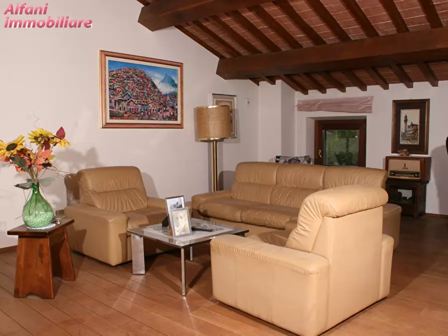 Immagine 52 di Villa in vendita  a Bibbiena