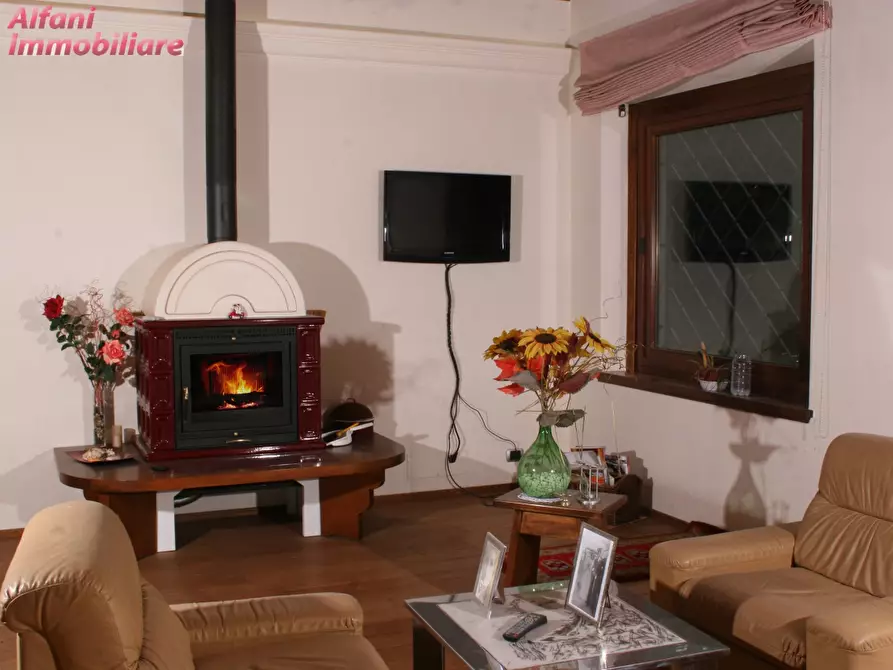 Immagine 58 di Villa in vendita  a Bibbiena