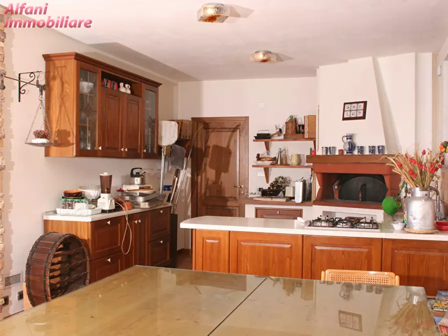 Immagine 75 di Villa in vendita  a Bibbiena