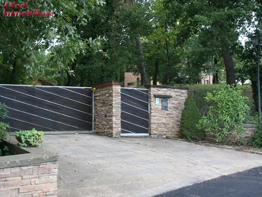 Immagine 88 di Villa in vendita  a Bibbiena