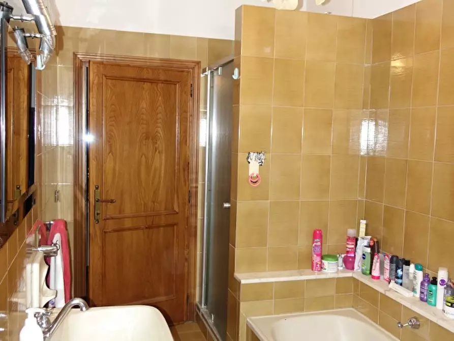 Immagine 12 di Appartamento in vendita  in via matteotti a Bibbiena