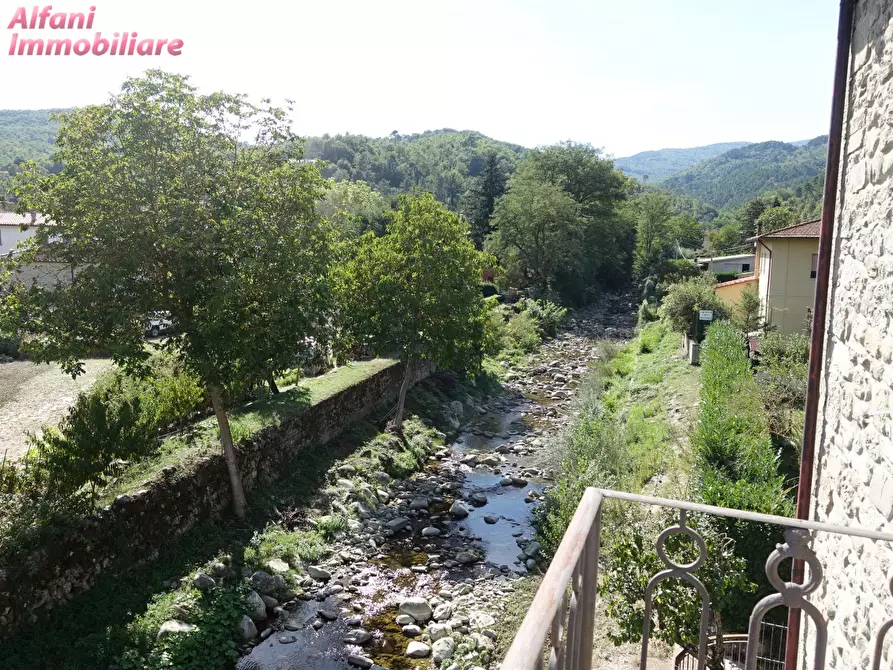Immagine 26 di Casa semindipendente in vendita  in Piazza G.Monaco a Capolona
