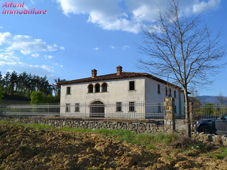 Immagine 3 di Villa in vendita  in via rignano a Bibbiena