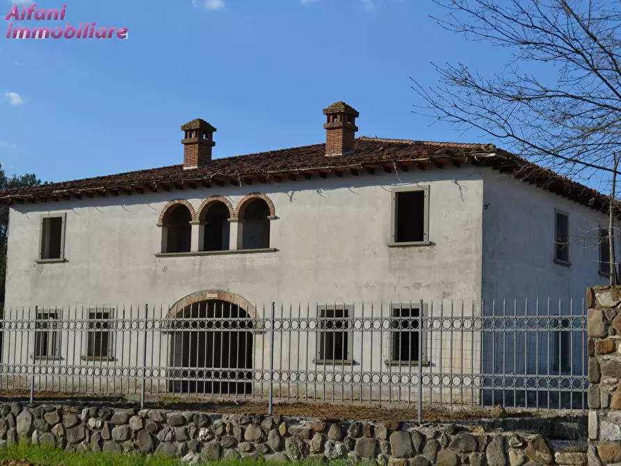 Immagine 4 di Villa in vendita  in via rignano a Bibbiena