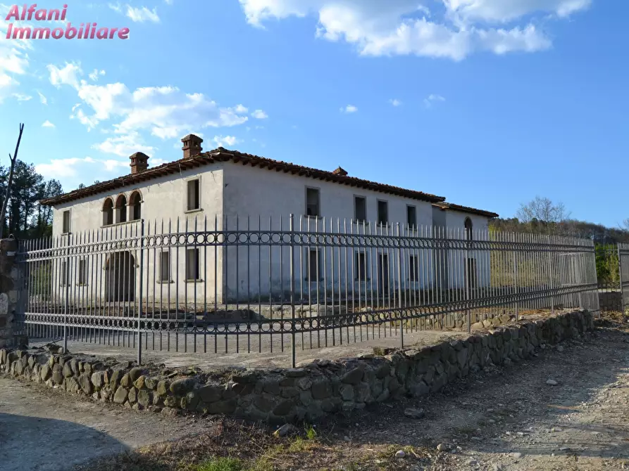 Immagine 5 di Villa in vendita  in via rignano a Bibbiena