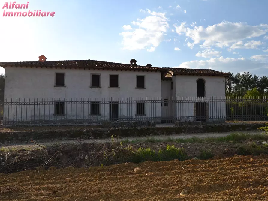 Immagine 8 di Villa in vendita  in via rignano a Bibbiena