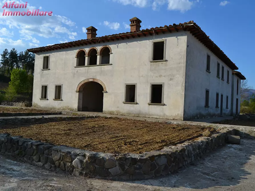 Immagine 9 di Villa in vendita  in via rignano a Bibbiena