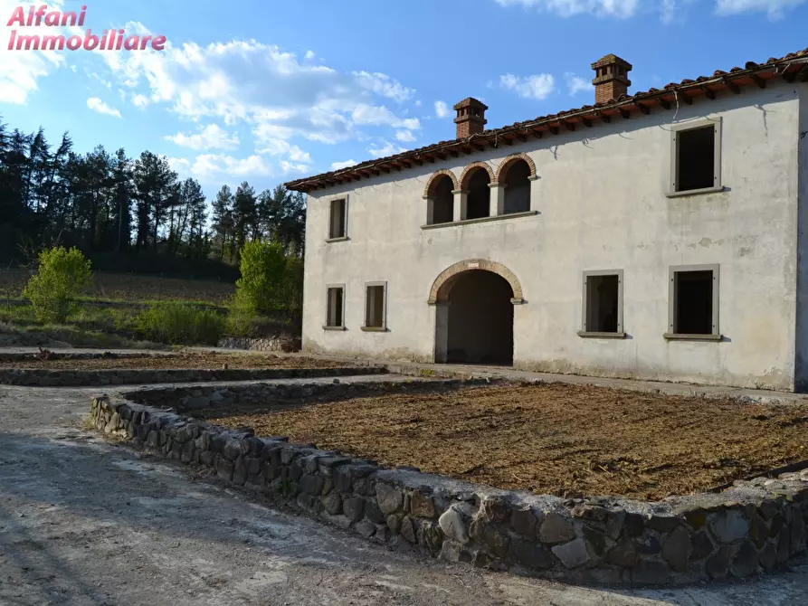 Immagine 10 di Villa in vendita  in via rignano a Bibbiena