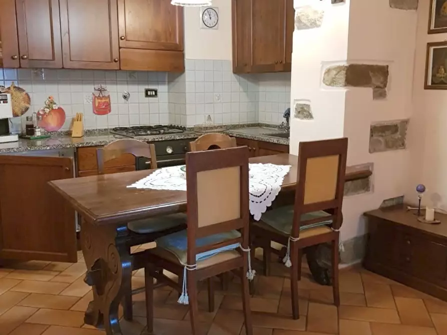 Immagine 3 di Appartamento in vendita  in Loc. Castello 87 a Castel San Niccolò