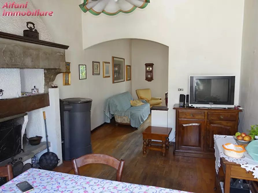 Immagine 10 di Casa semindipendente in vendita  in Piazza Garibaldi 5 a Bibbiena