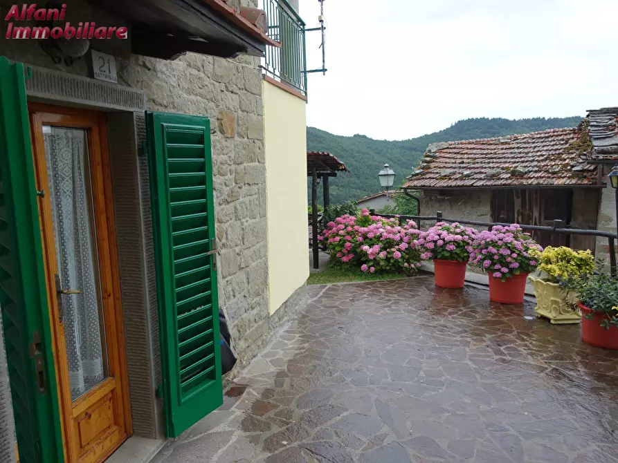 Immagine 2 di Casa semindipendente in vendita  in Loc. Battifolle a Monte a Castel San Niccolò