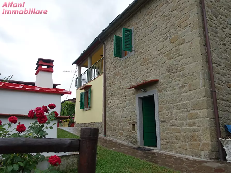 Immagine 3 di Casa semindipendente in vendita  in Loc. Battifolle a Monte a Castel San Niccolò