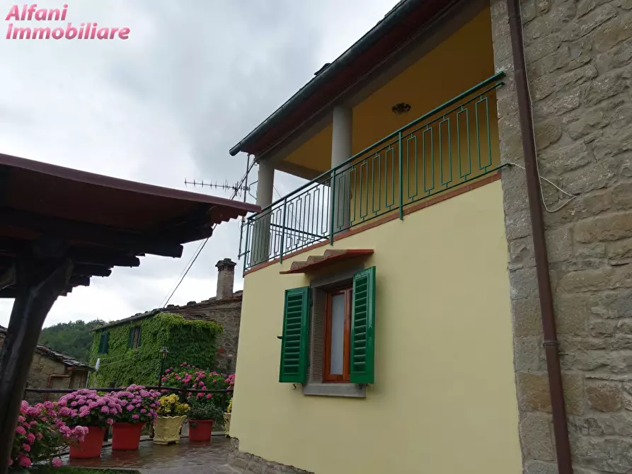 Immagine 5 di Casa semindipendente in vendita  in Loc. Battifolle a Monte a Castel San Niccolò
