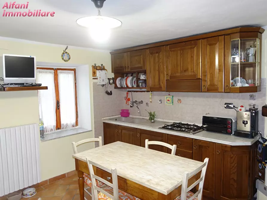 Immagine 11 di Casa semindipendente in vendita  in Loc. Battifolle a Monte a Castel San Niccolò