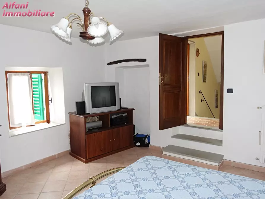 Immagine 16 di Casa semindipendente in vendita  in Loc. Battifolle a Monte a Castel San Niccolò