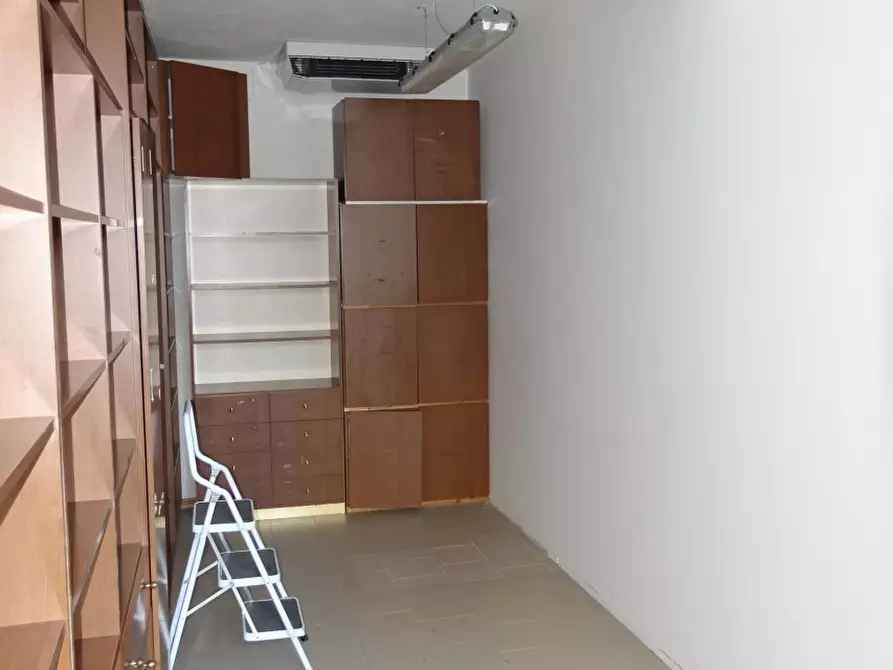 Immagine 4 di Locale commerciale in vendita  in via dante alighieri a Pratovecchio Stia