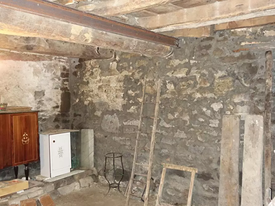 Immagine 27 di Casa semindipendente in vendita  in Loc. Vertelli 3 a Castel San Niccolò