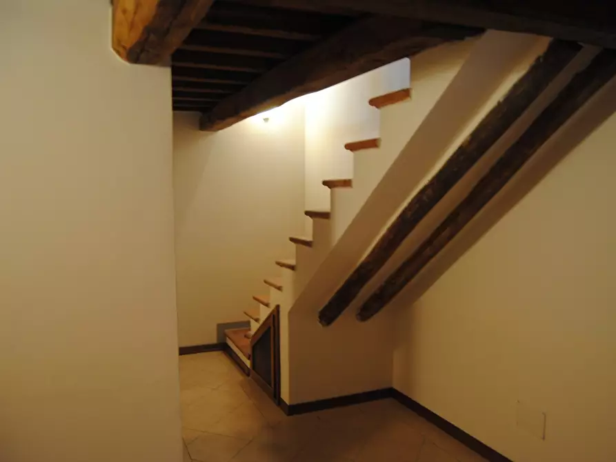 Immagine 31 di Casa semindipendente in vendita  in Monte Borgnoli a Capolona