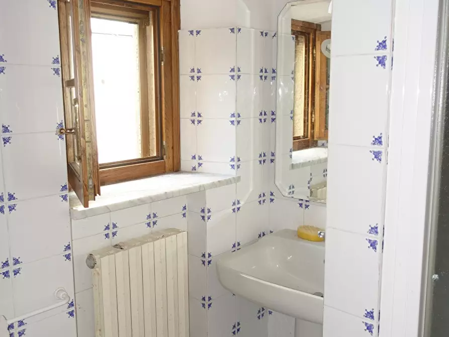 Immagine 44 di Casa semindipendente in vendita  in Monte Borgnoli a Capolona