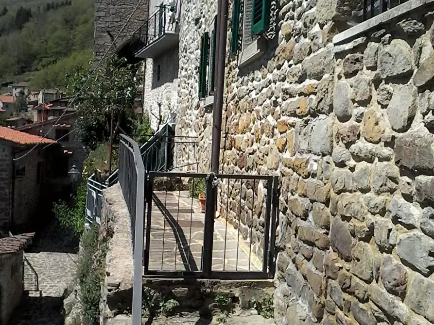 Immagine 5 di Appartamento in vendita  in LOCALITA RAGGIOLO 8 a Capolona