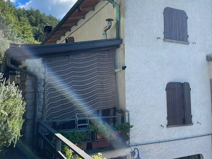 Immagine 10 di Villa in vendita  in VIA VILLAGGIO BENEDETTI 35 a Capolona