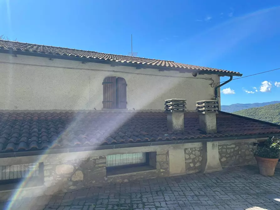 Immagine 24 di Villa in vendita  in VIA VILLAGGIO BENEDETTI 35 a Capolona