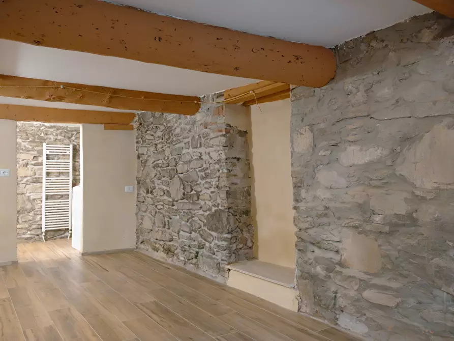 Immagine 37 di Appartamento in vendita  in VIA VECCHIA SOCI 11 a Bibbiena